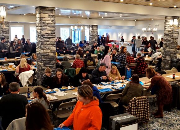 Chili Wing Cookoff Raises $5,000 for Hospitality Workers